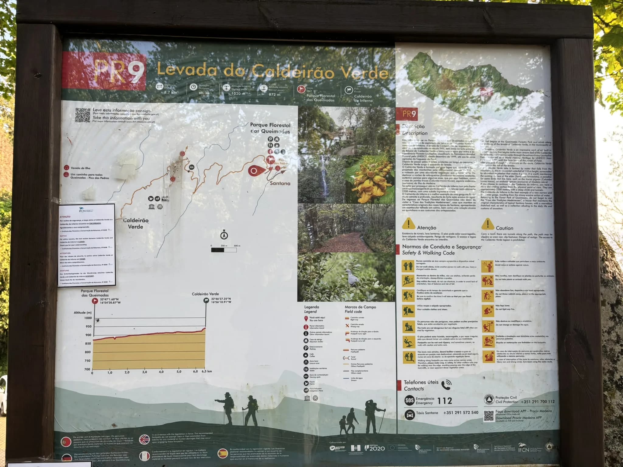 Informatiebord bij de start van PR9 Levada do Caldeirão Verde